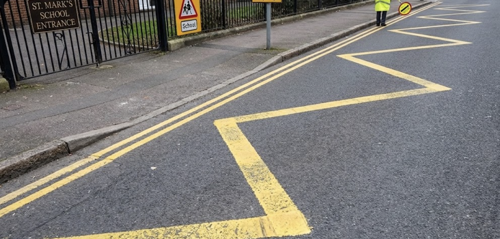 road-markings-quiz sign
